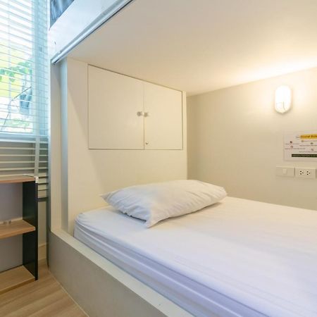 Ratana Boutique Hostel Bangkok Exterior photo