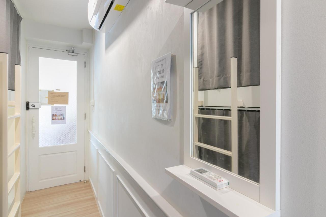 Ratana Boutique Hostel Bangkok Exterior photo